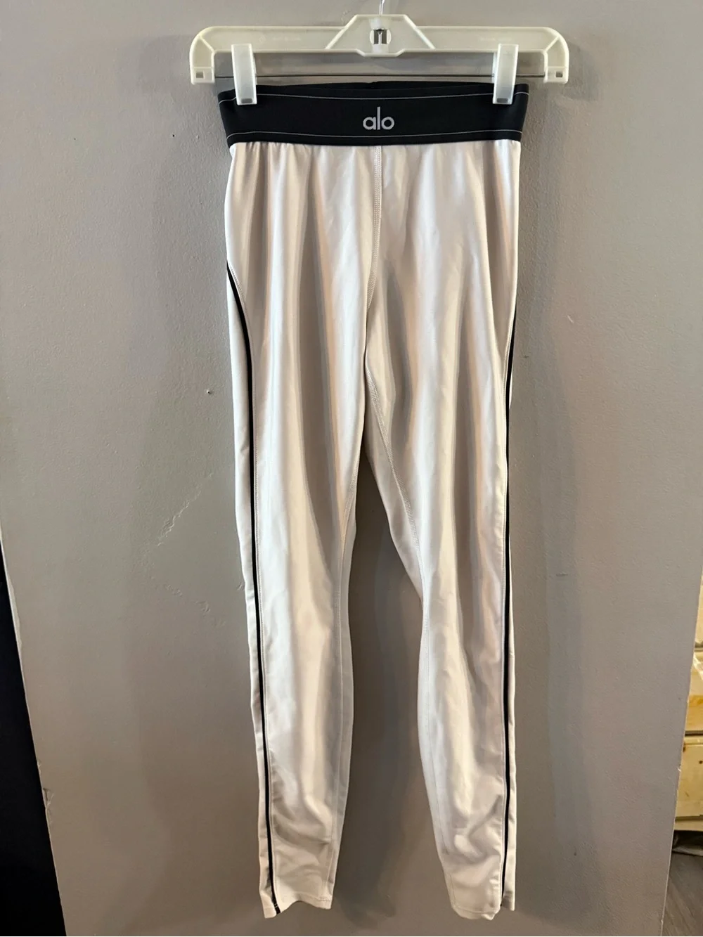 Alo Yoga Airbrush High-Waist Heart Throb Legging White/Black S Ags